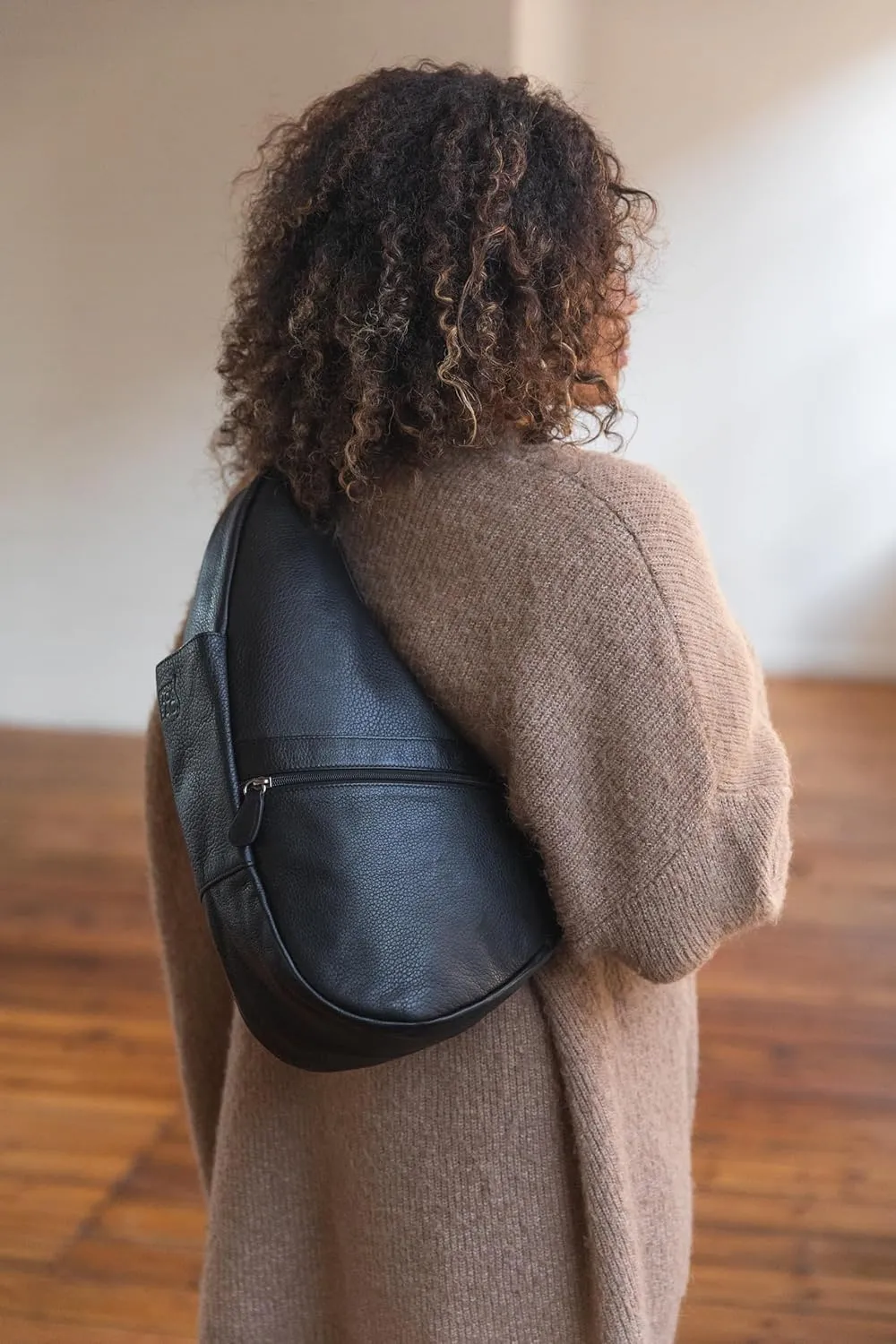 AmeriBag 15" Leather Crossbody Sling Healthy Back Bag