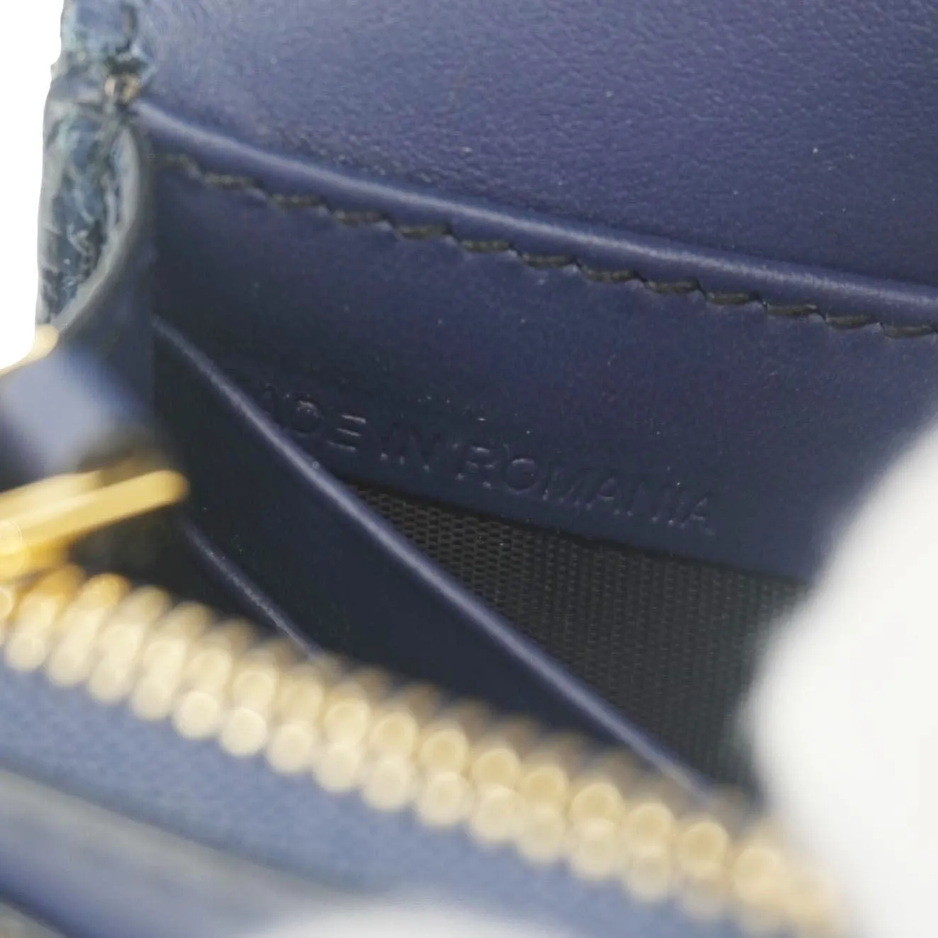 BURBERRY Hampshire Small House Check Crossbody Bag Navy Blue