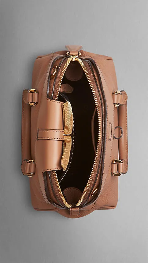 Burberry  - Small Bow Detail Leather Crossbody Bag