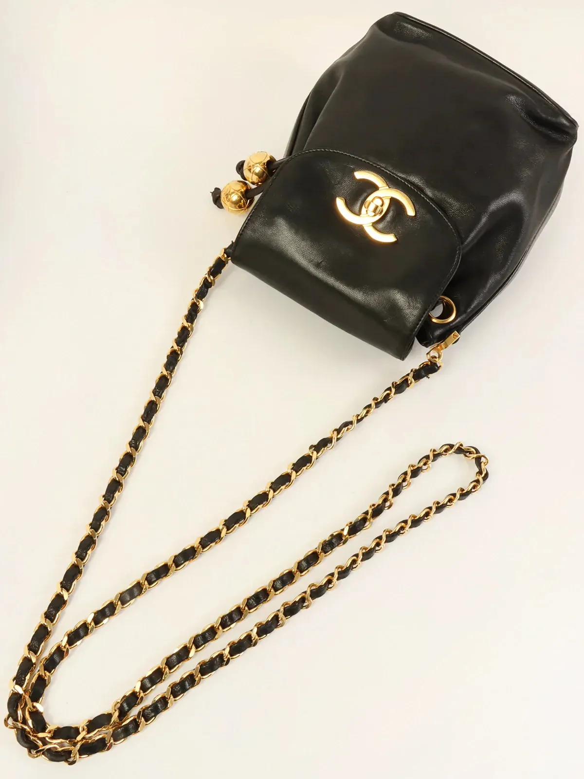 Cutting-edge Bag Turn-Lock Black Mini Made 1995 Chanel Drawstring Artistic Top Quality Around Pouch Shoulder With
