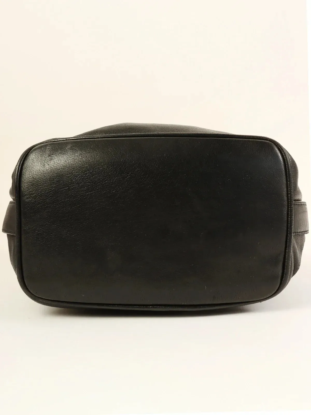 Cutting-edge Bag Turn-Lock Black Mini Made 1995 Chanel Drawstring Artistic Top Quality Around Pouch Shoulder With