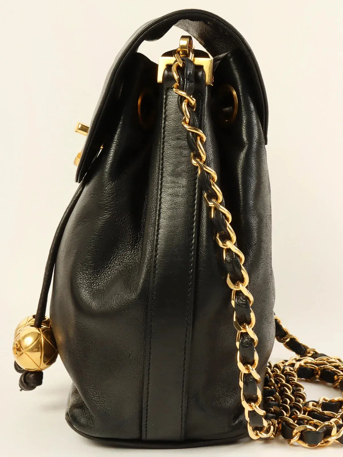 Cutting-edge Bag Turn-Lock Black Mini Made 1995 Chanel Drawstring Artistic Top Quality Around Pouch Shoulder With
