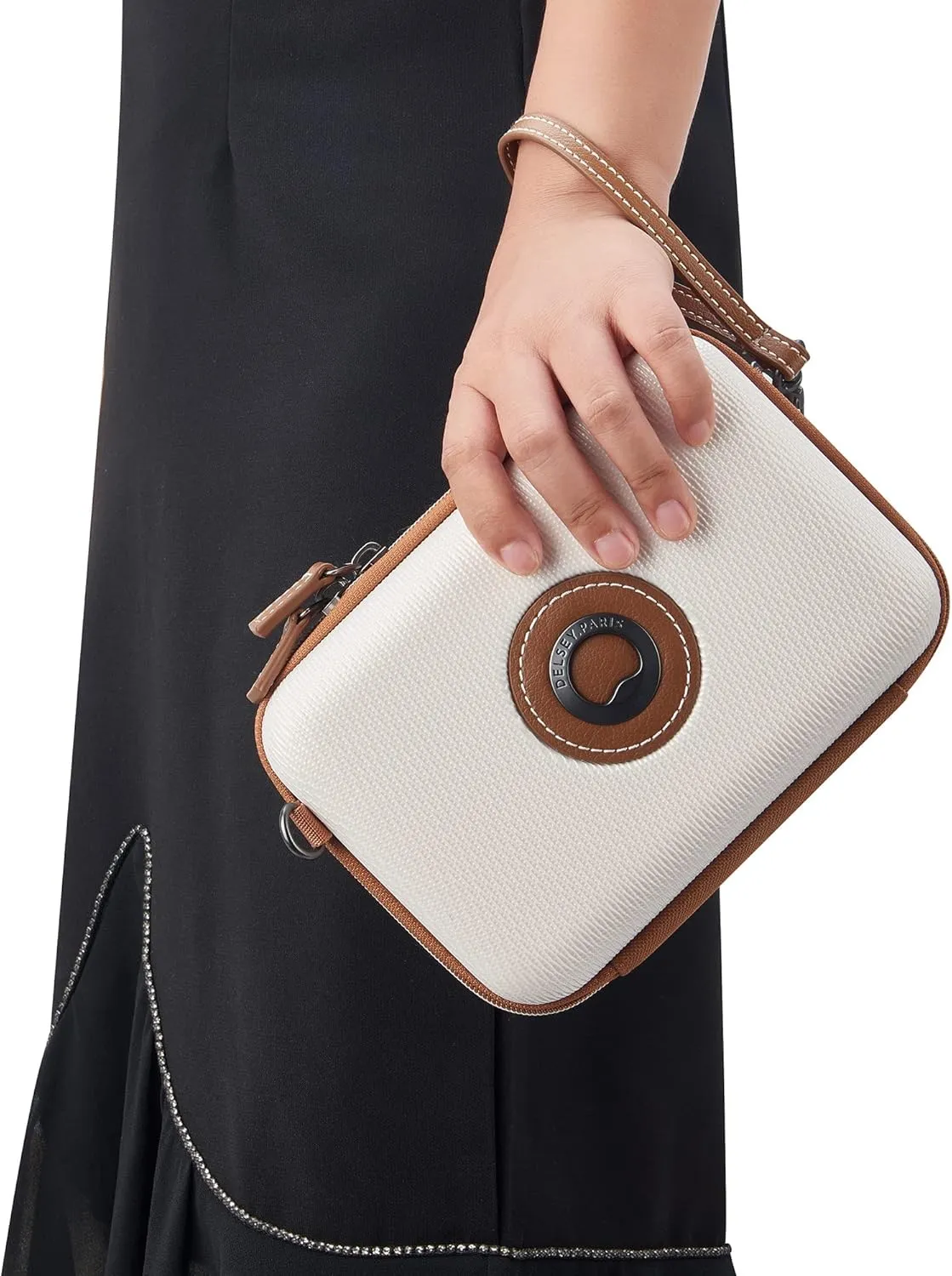 DELSEY Paris Women's Chatelet Air 2.0 Clutch and Crossbody Bag