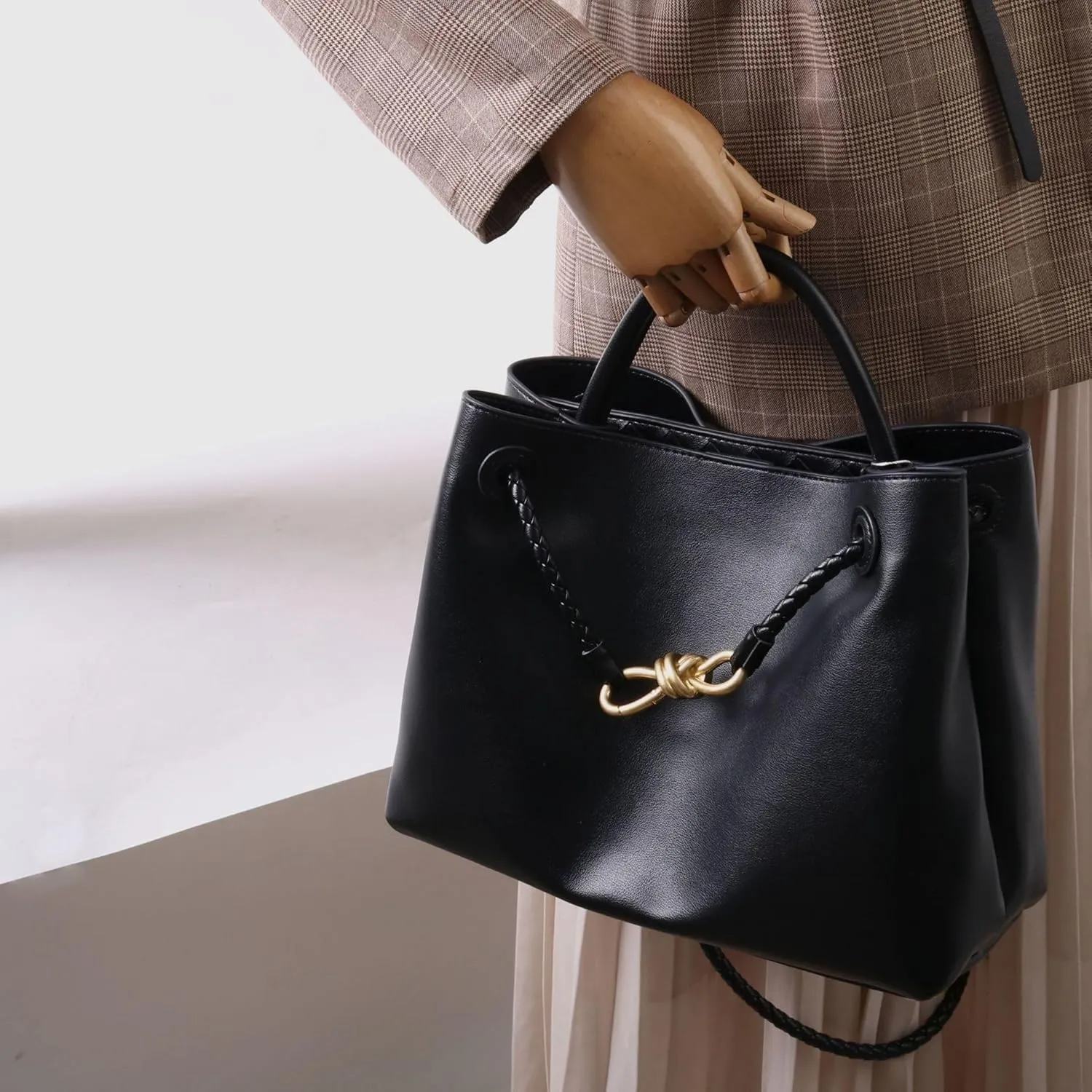 Handcrafted Premium Leather Handbag with Metal Rope Buckle, Detachable Braided Strap, Large Capacity