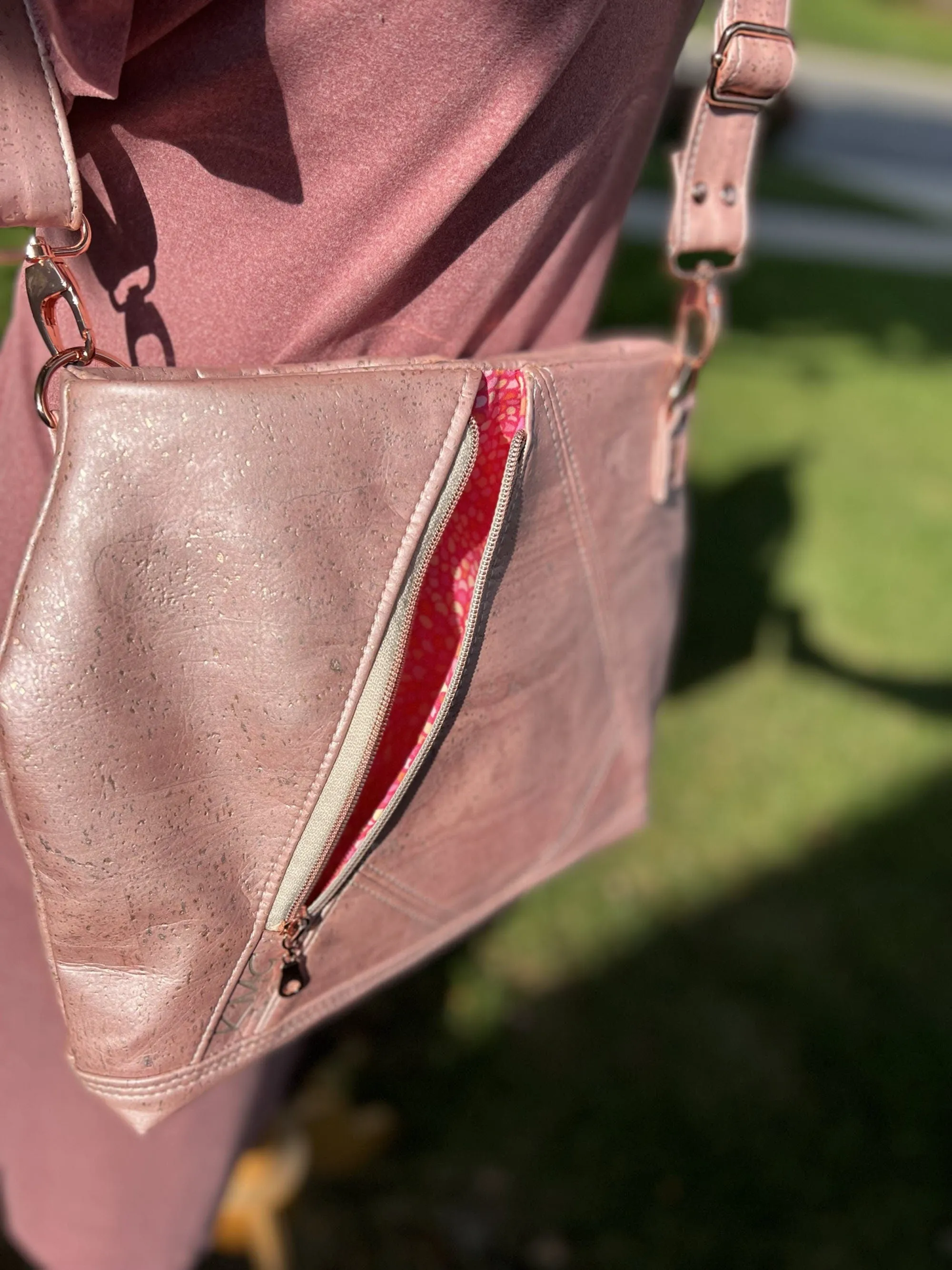 KMGhandmade Original Compass Crossbody Bag - Pink Natural Cork