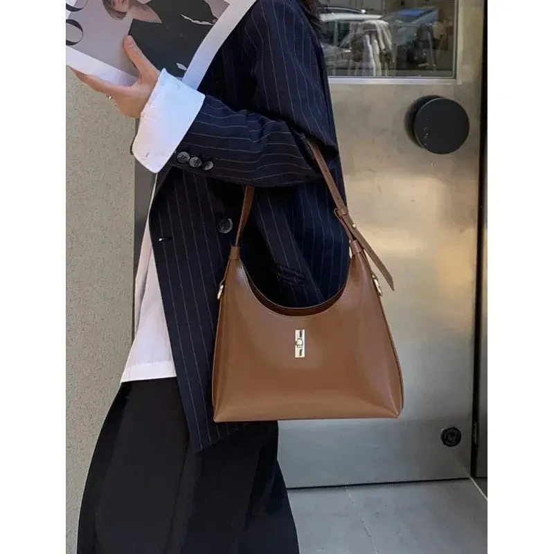 Logan Retro Leather Crescent Shoulder Bag