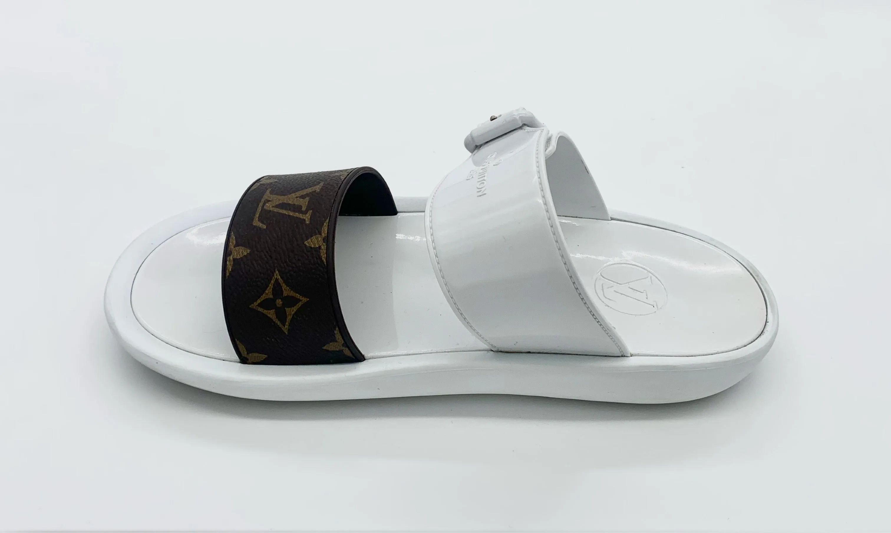 LOUIS VUITTON MONOGRAM STRAP SUNBATH MULES