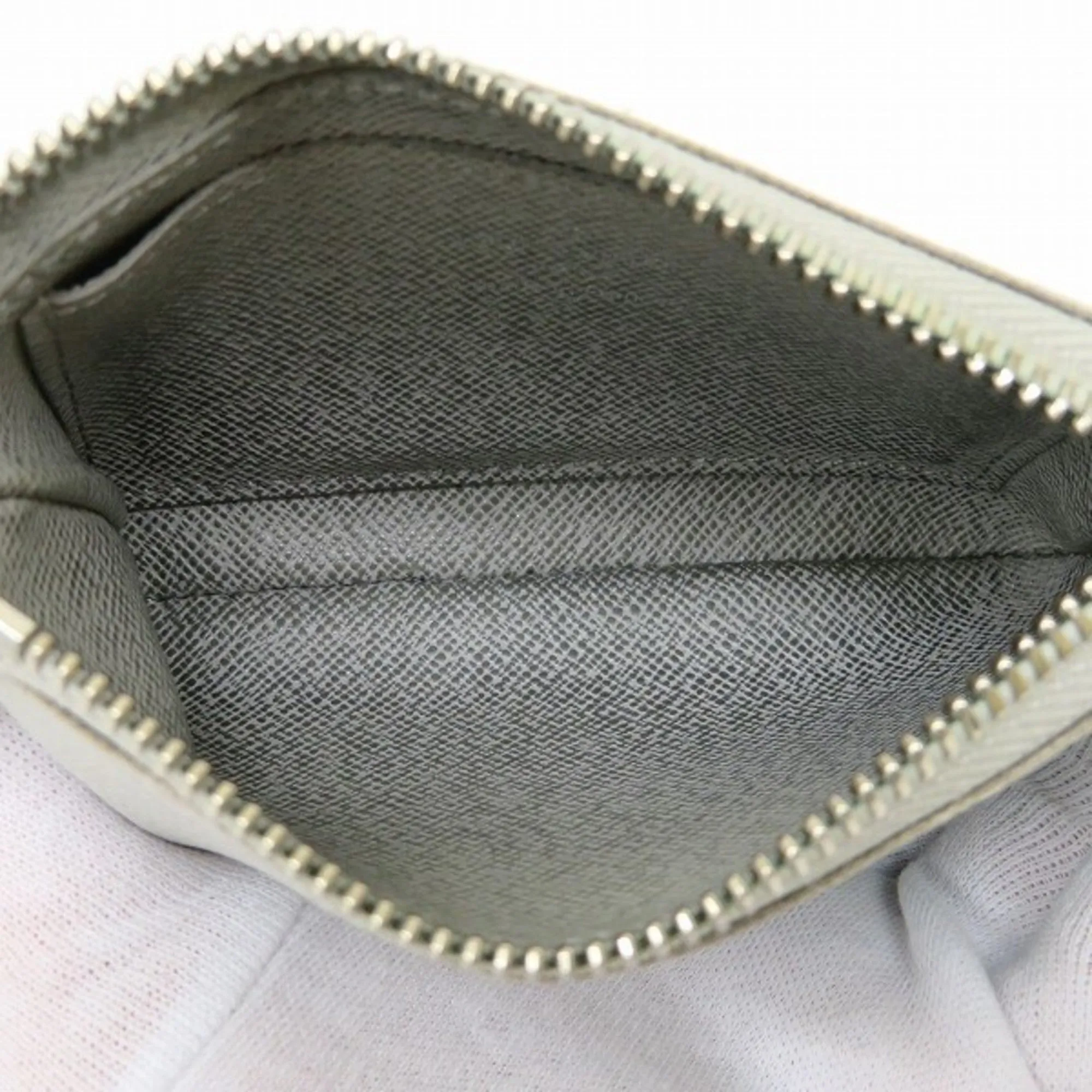 LOUIS VUITTON Monogram Zipped Pouch PM M67809 White Logo Brand Accessory Key Case Coin Unisex