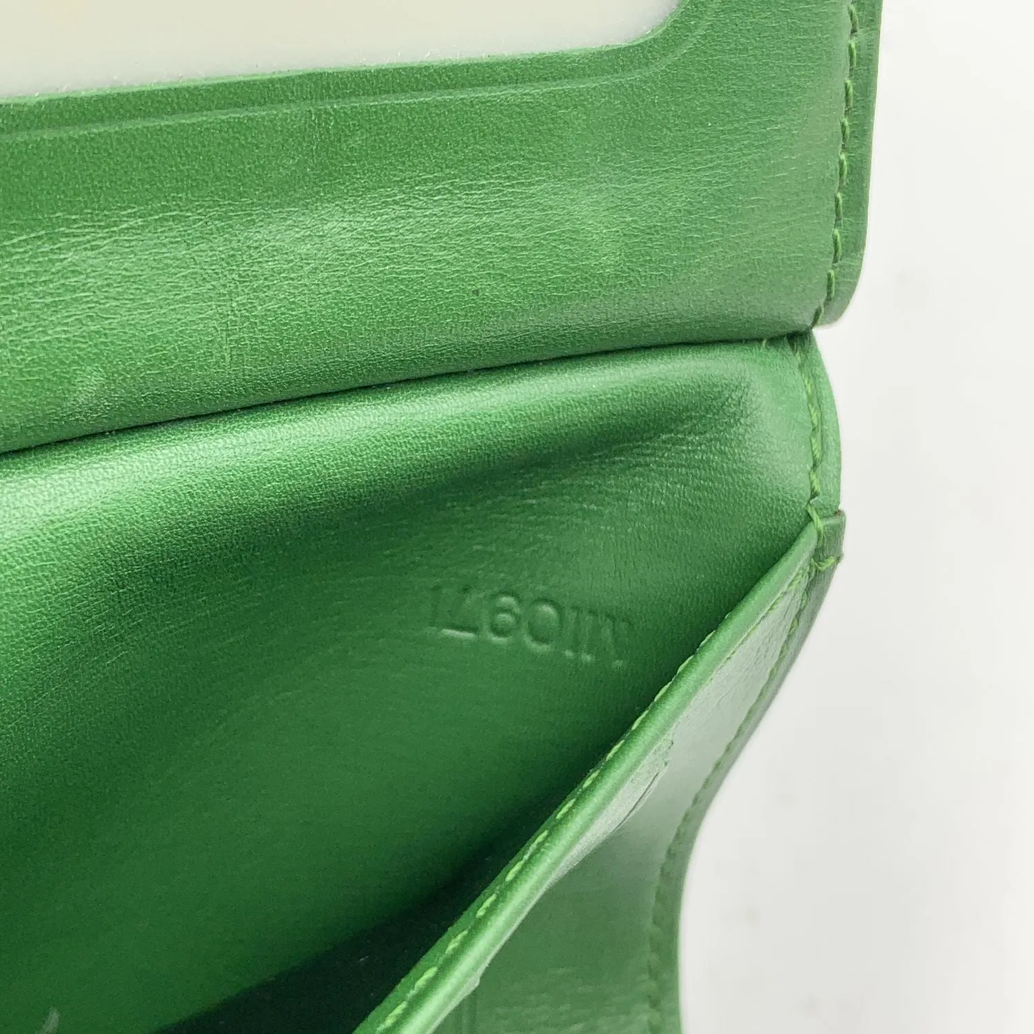 LOUIS VUITTON Vintage Green Epi Leather Doucument Holder Wallet