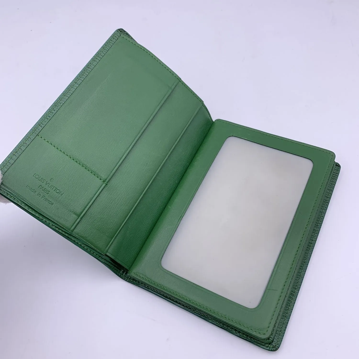 LOUIS VUITTON Vintage Green Epi Leather Doucument Holder Wallet
