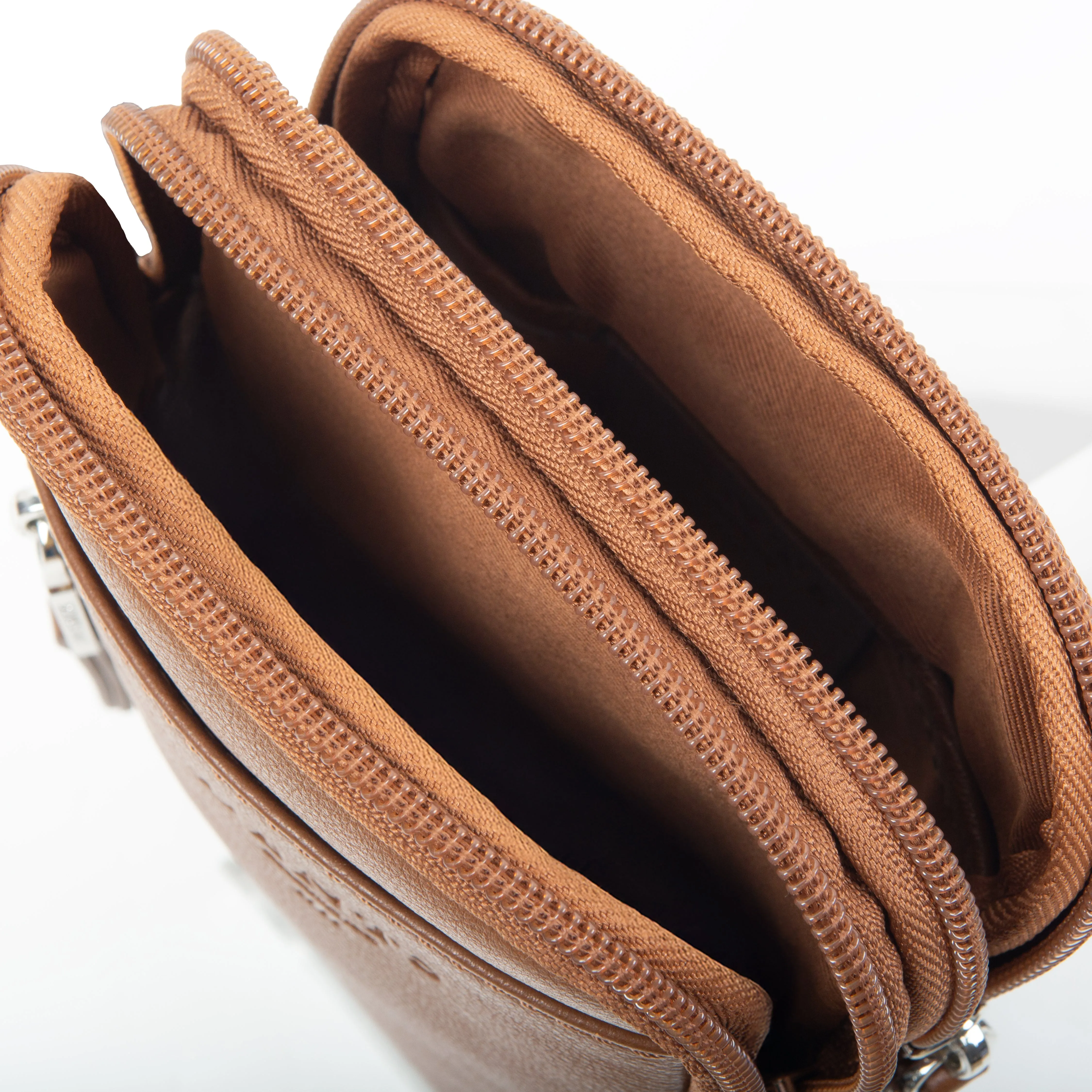 Men's Pebble Grain Leather Crossbody Phone Bag