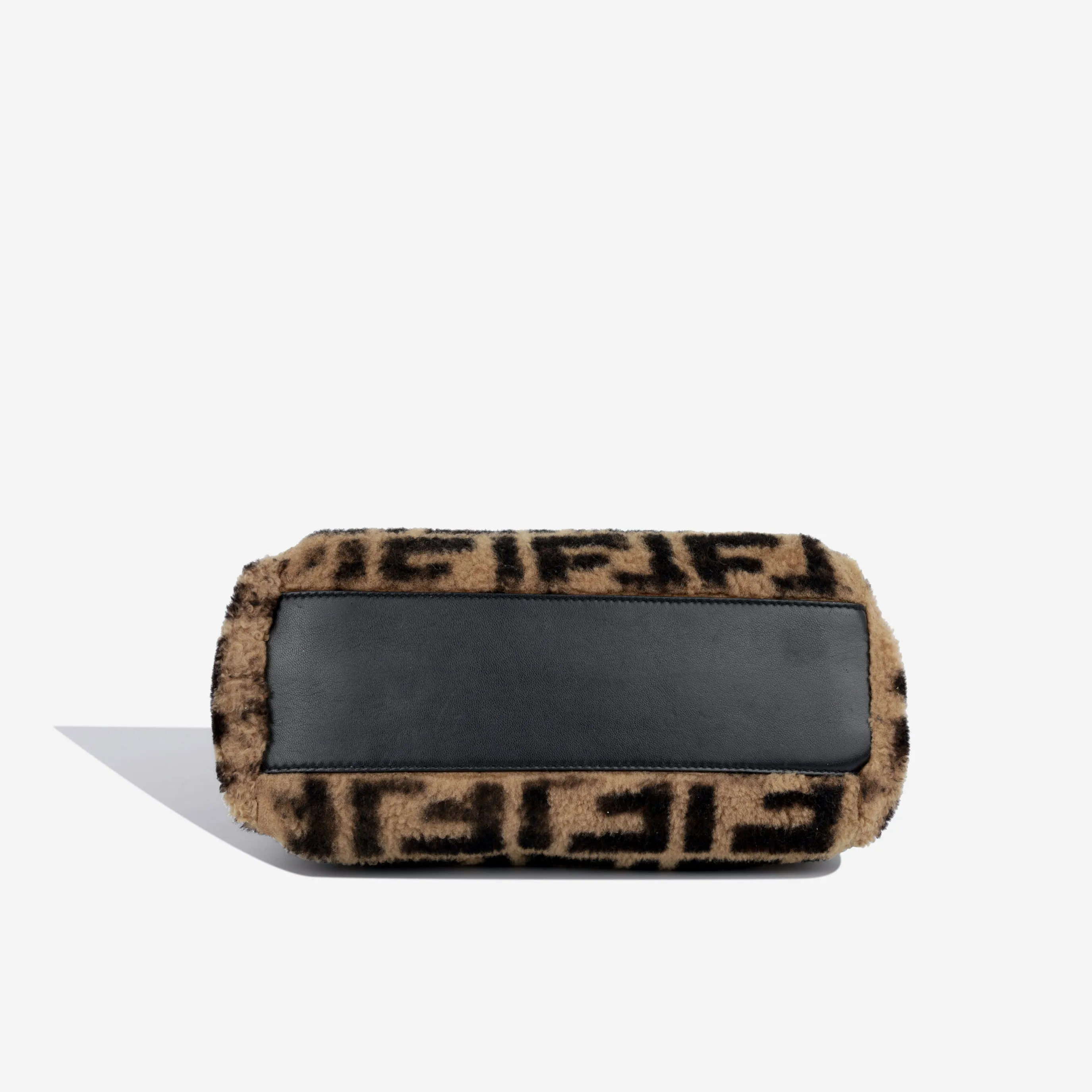 Mini Peekaboo - Shearling