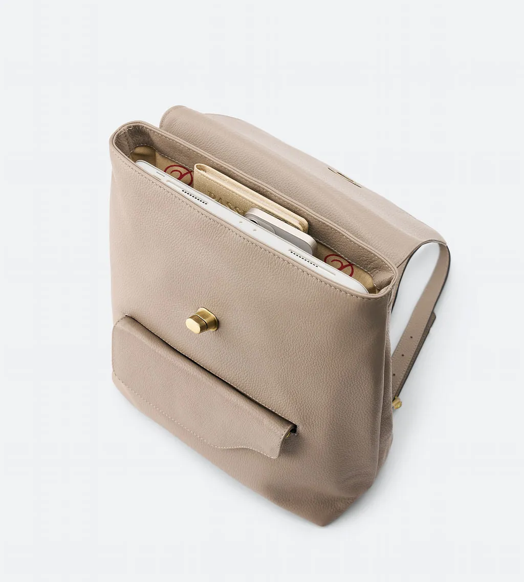Removable Global reach Courteous with Large Clutch/Crossbody Cynthia Backpack The -