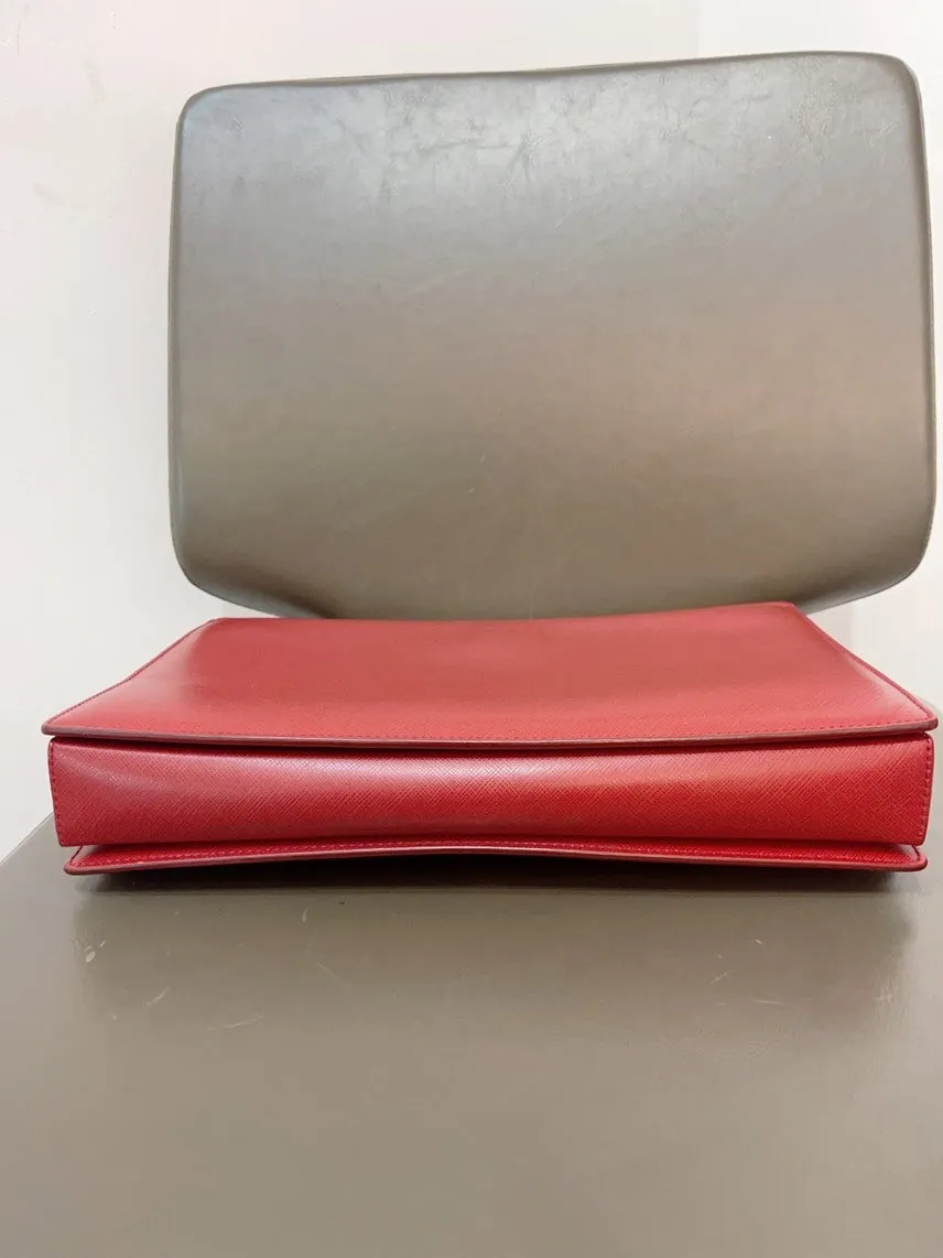 Responsive Ferragamo Bow Preloved Bag Red Leather Global express Crossbody Vara