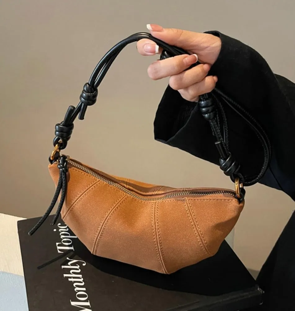 Retro Suede Handbag for Women Crescent Crossbody Bag Small Suede Shoulder Purse Dumpling Bag Half Moon Bag Fall