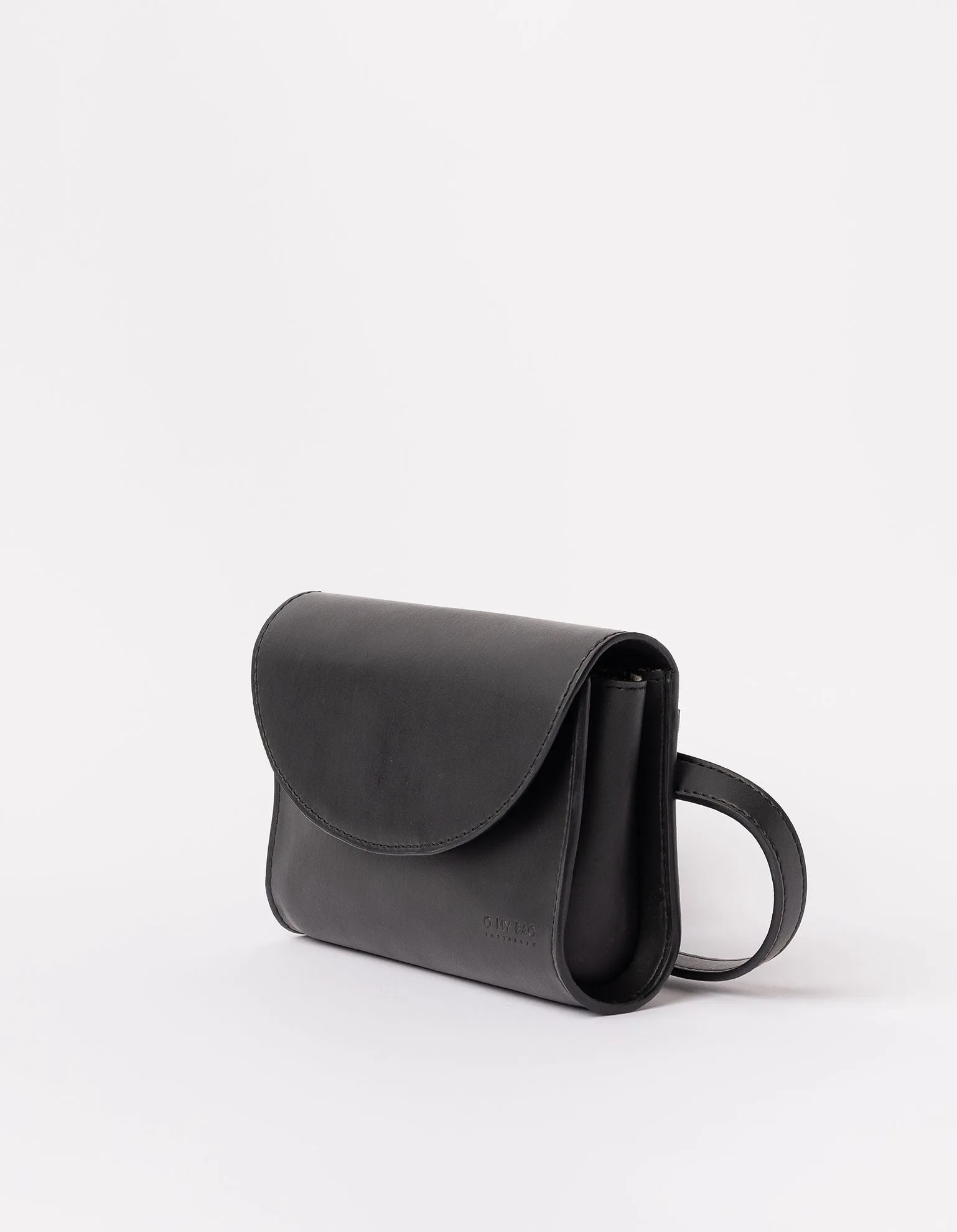 Sanne Apple Leather Vegan Belt Bag | Black