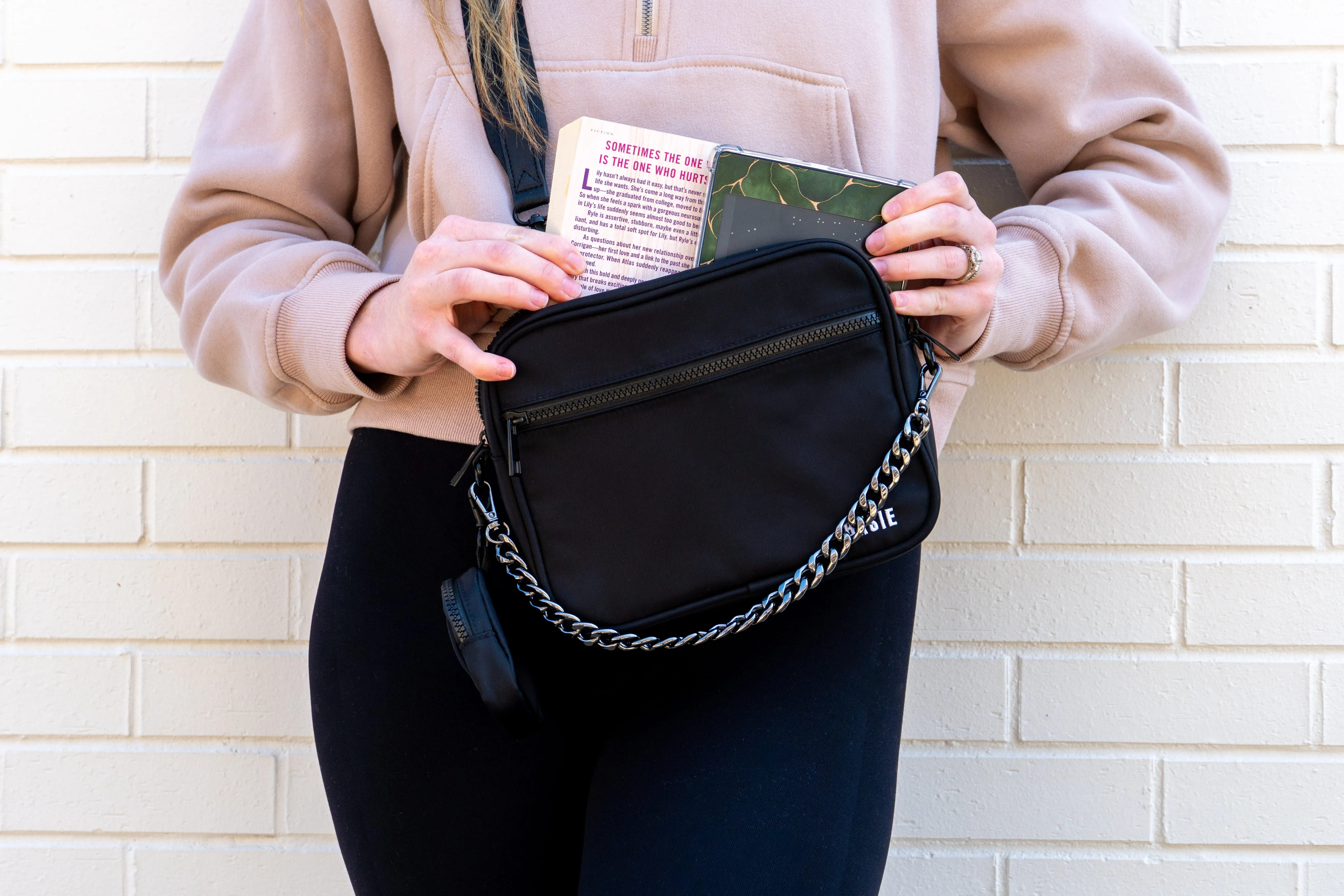 THE NOMADIC CROSSBODY IN ONYX