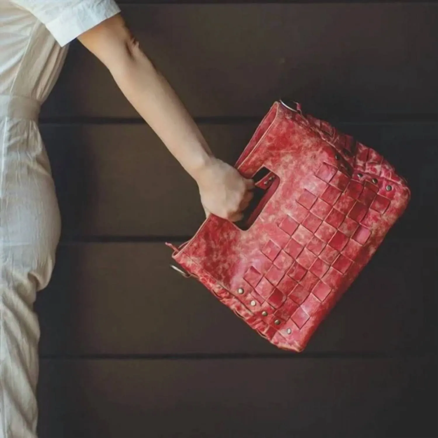 Women's Orchid Crossbody Bag In Red Lux